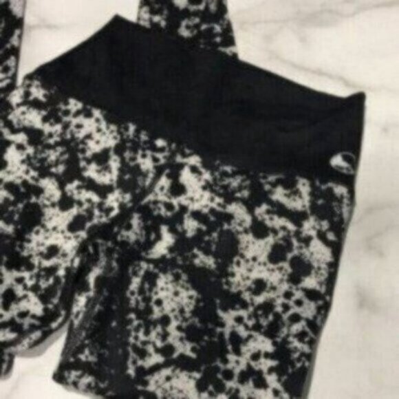 Reel Legend Women's Black & White Keep it Cool Splatter Leggings Size XS - Picture 5 of 9
